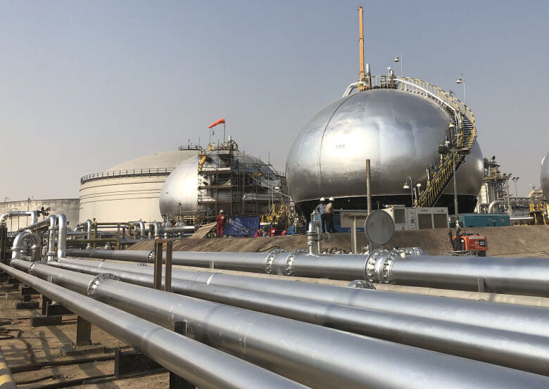 Saudi Arabia repairs East-West oil pipeline after war damage